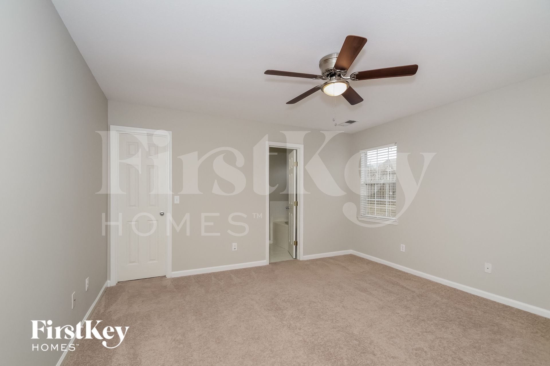 Building Photo - 127 Renwick Ln