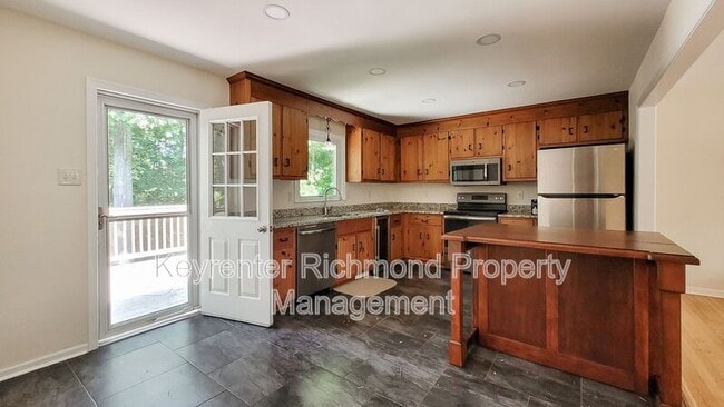 Building Photo - 14304 Ramblewood Dr