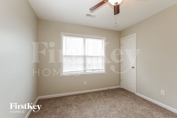 Building Photo - 6015 Trailshead Dr