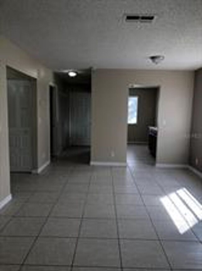 Building Photo - 4415 Barna Ave