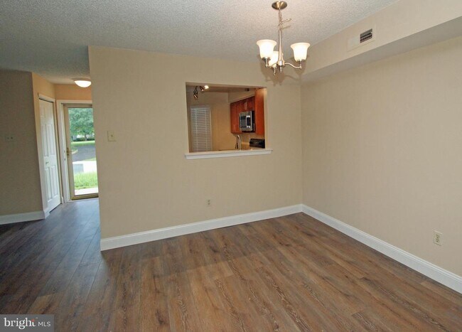 Building Photo - 12010 Barry Ct