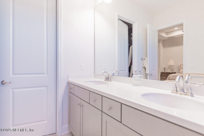 Building Photo - 2473 Provati Ct