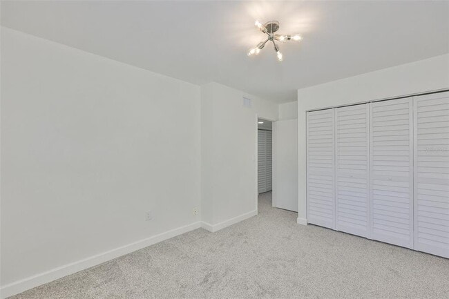 Building Photo - 1620 58th Ave S