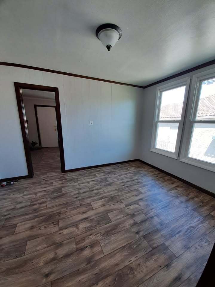 Building Photo - 3212 E Magnolia Ave