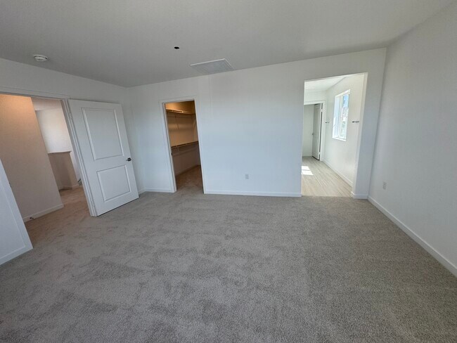 Building Photo - 31506 Lolite Dr