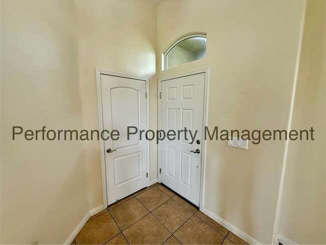 Building Photo - Stunning 4 Bed/2 Bath S Bakersfield Home w/ RBP & $0 Deposit Option