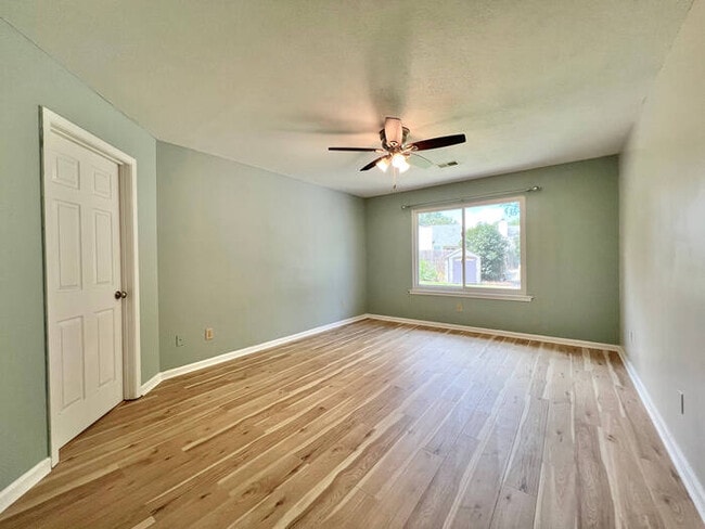 Building Photo - 104 Weatherby Ct