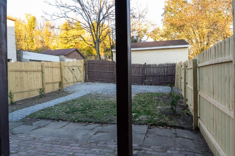 Building Photo - 26 Allen St