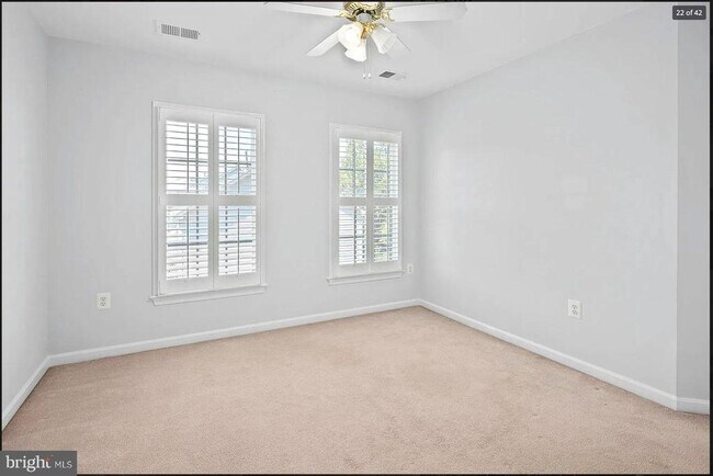 Building Photo - 5394 Chieftain Cir