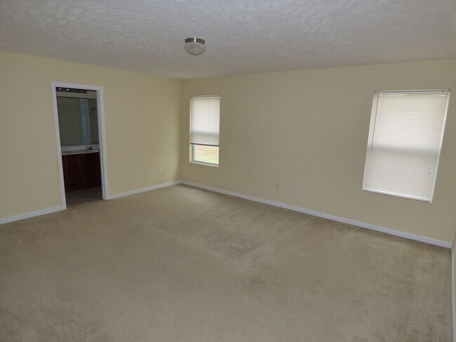 Building Photo - LARGE 3BR Home Blackman School Zone