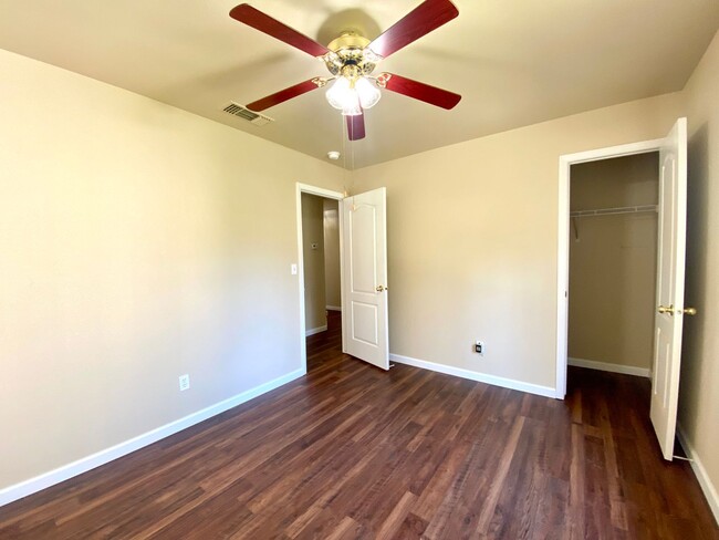 Building Photo - $2,295 Beautiful 3 Bedroom Home- Valentine...