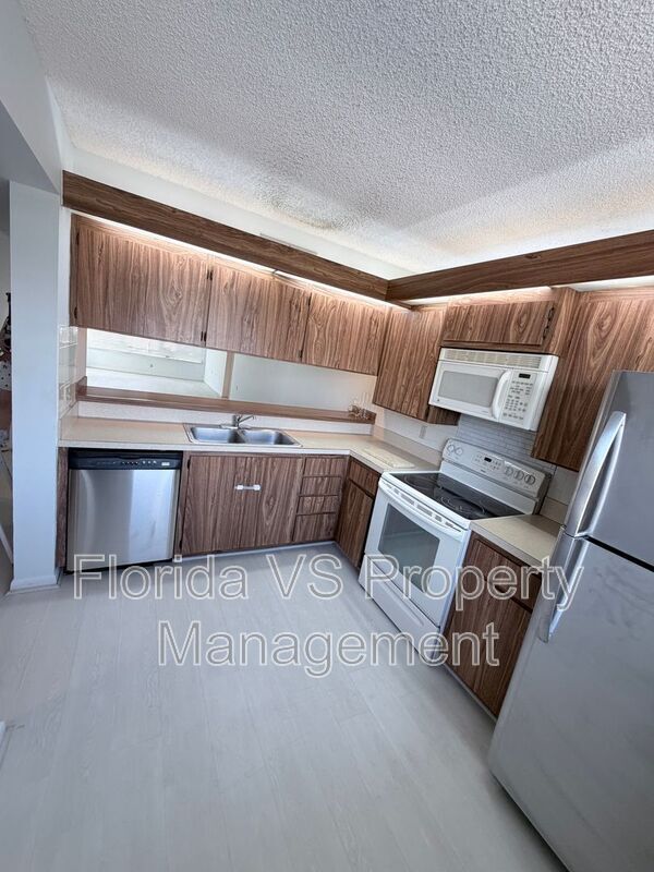 Building Photo - 3511 Village Blvd