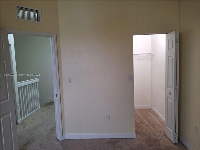 Building Photo - 9320 W 33rd Ln