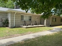 Building Photo - 1048 Shuping Mill Rd