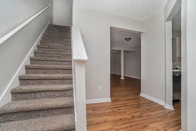 Building Photo - Beautifully Updated Decatur Townhome with Private Backyard