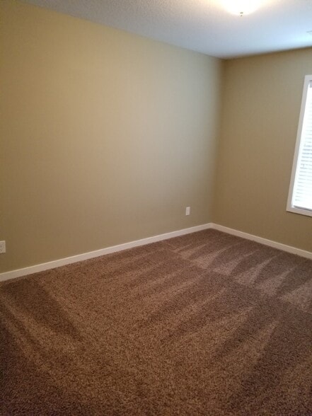 Building Photo - 9061 Burkwood Dr