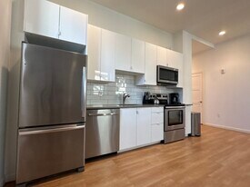 Building Photo - 76 Parker Hill Ave