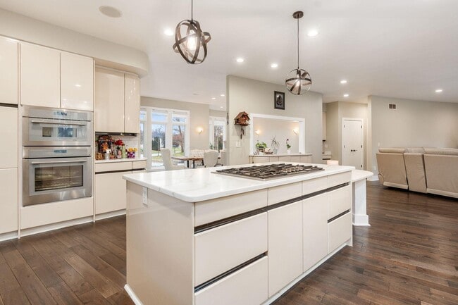 Building Photo - 4602 Sandwich Ct