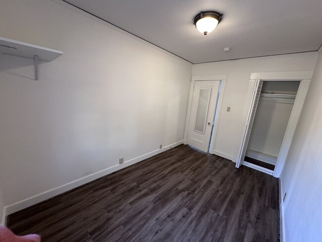 Guestroom / Offic - 2310 3rd St