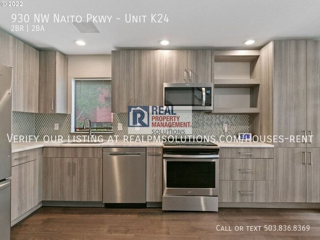 Building Photo - 930 NW Naito Pkwy