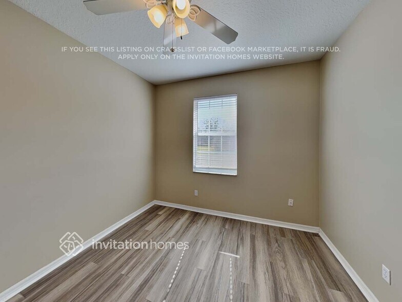 Building Photo - 3115 Victoria Dr