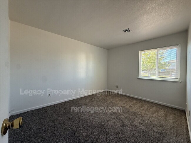 Building Photo - 6635 Chandler Dr