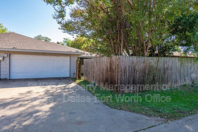 Building Photo - 4605 Menzer Rd