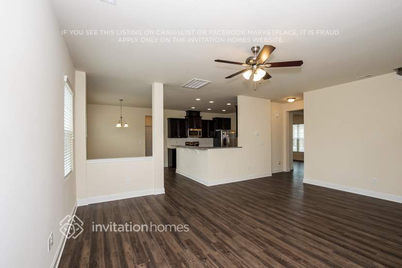 Building Photo - 139 Sassafras Rd