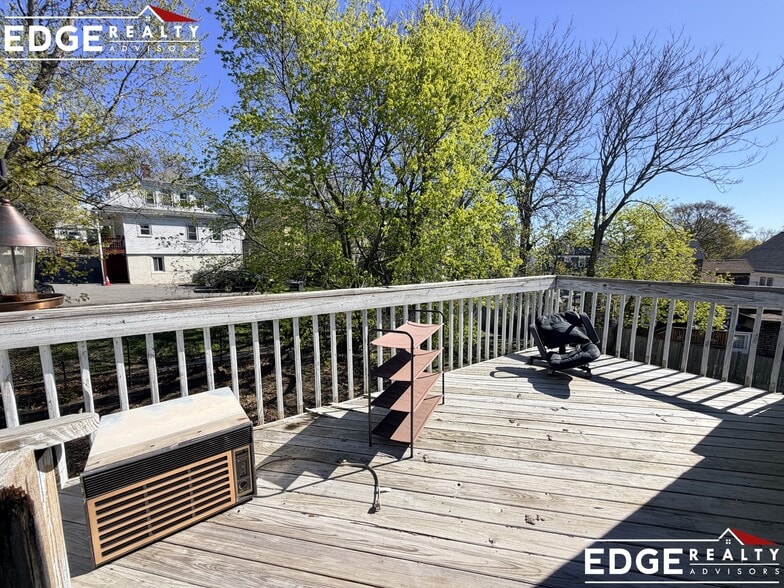 Building Photo - 43 Hobart St