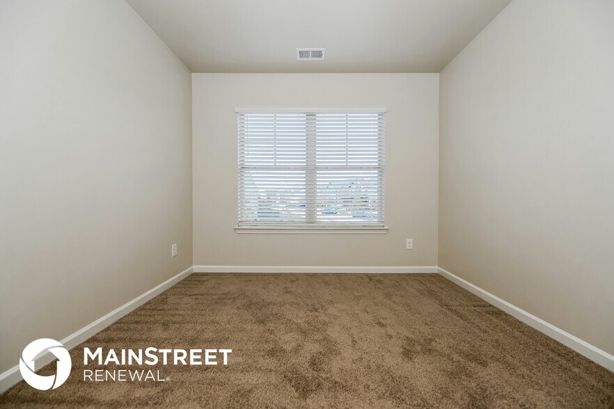Building Photo - 101 Magnaview Dr
