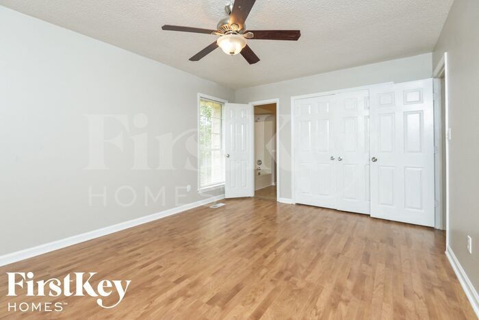 Building Photo - 1701 Wendy Cir