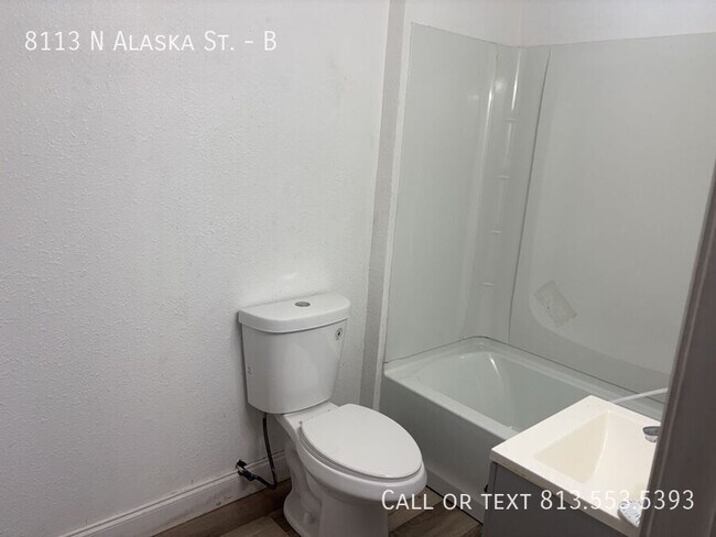 Building Photo - 8113 N Alaska St