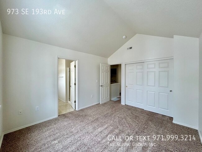 Building Photo - 973 SE 193rd Ave