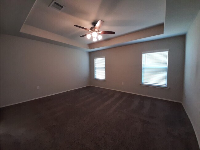 Building Photo - 221 Stalwart Hl Trl