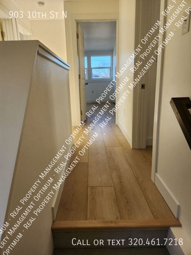 Building Photo - 903 10th St N