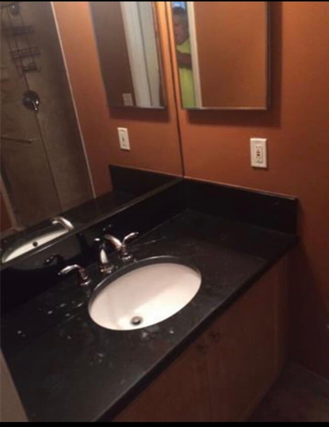 Building Photo - 1205 Reserve Way