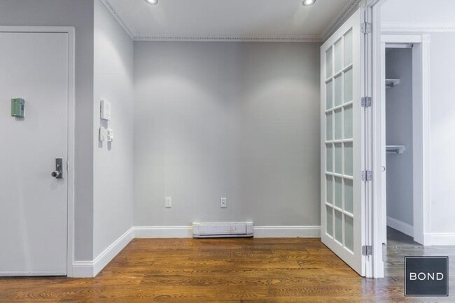 Building Photo - 3 W 103rd St