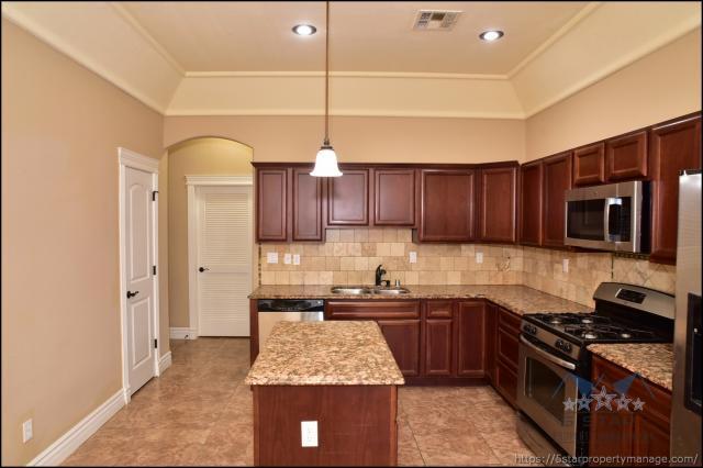 Building Photo - 3 bedroom in El Paso TX 79912