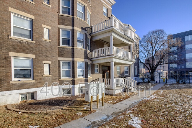 Building Photo - 210 S 24th St