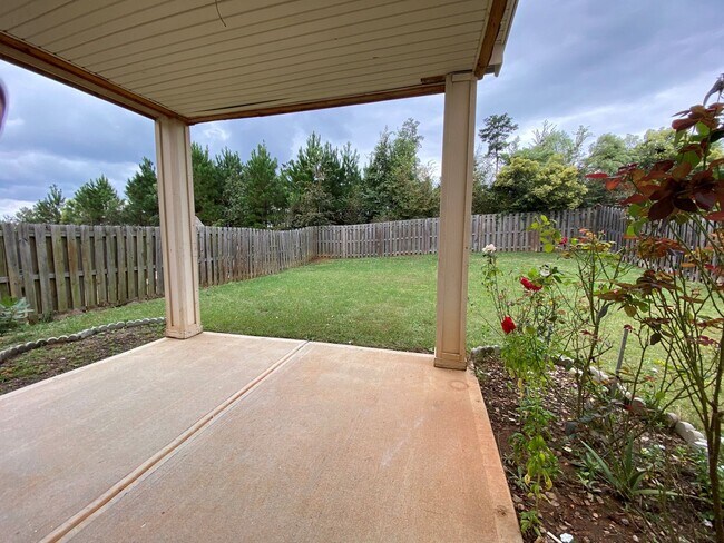 Building Photo - 3916 Griese Ln