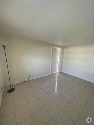 Building Photo - 1580 Citation Dr