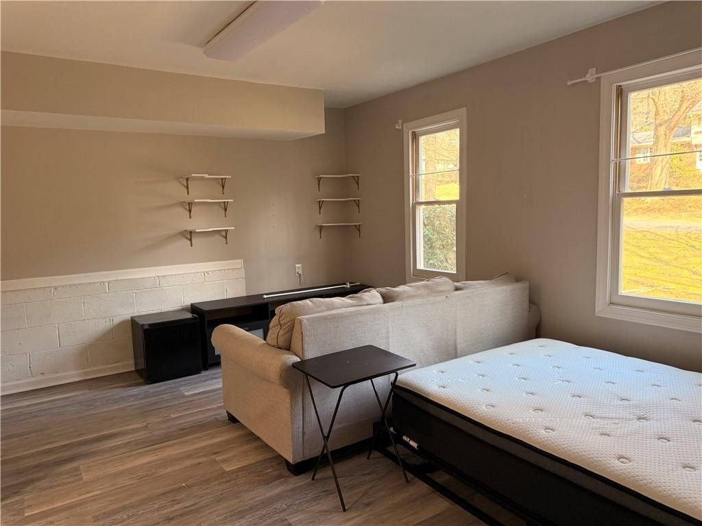 Building Photo - 1424 Shadowbrook Dr