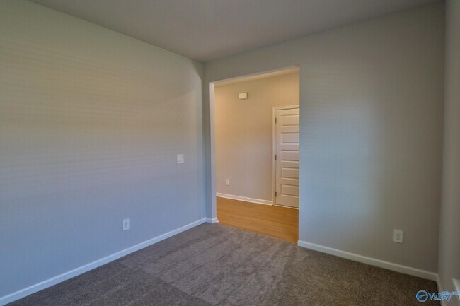 Building Photo - 162 Fenwick Pl