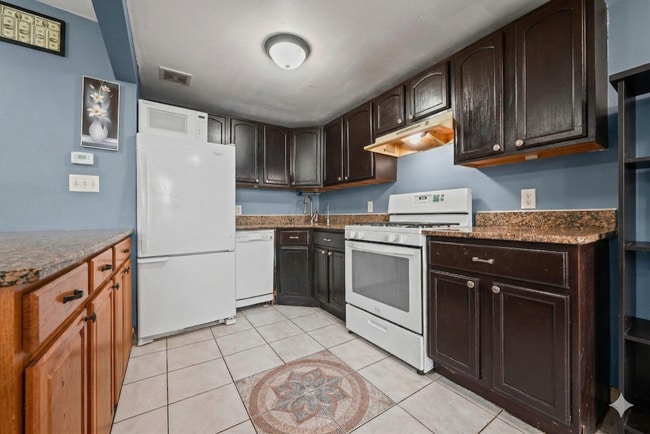 Building Photo - 1-24 Beach 27th St