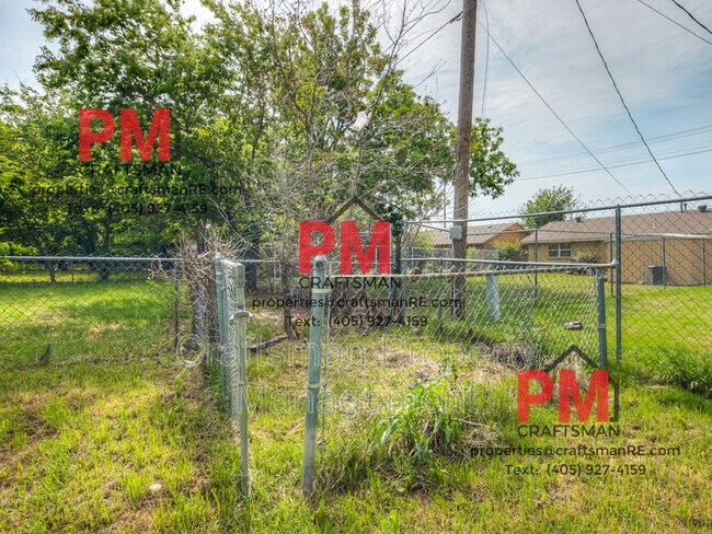 Building Photo - 132 NW 80th St