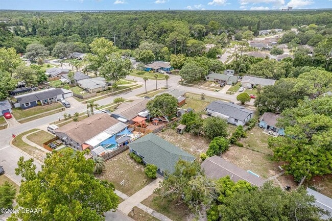 Building Photo - 1808 Green Pl