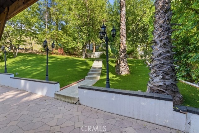 Building Photo - 5836 Winnetka Ave