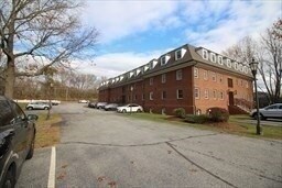 Building Photo - 132 Tyngsboro Rd