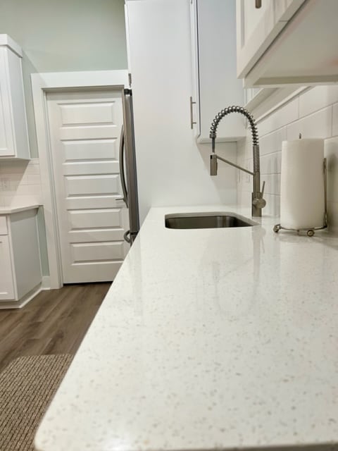 Building Photo - 2071 W Romana St