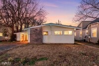 Building Photo - 2560 Lamar St